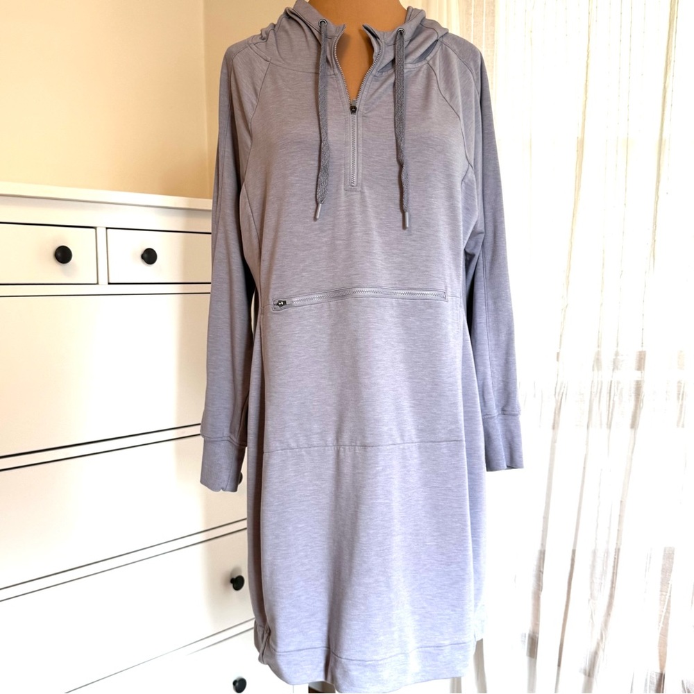 Title Nine Size XL Light Lavender/Gray Hooded Pullover Dress
